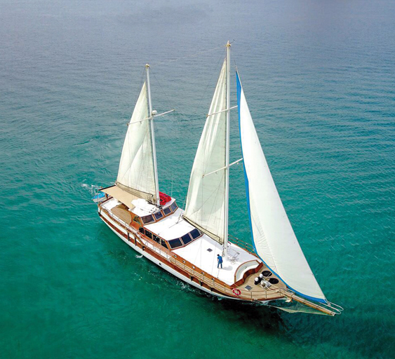 75' Luxury Sailing Boat for up to 40 guests in Cabo San Lucas 